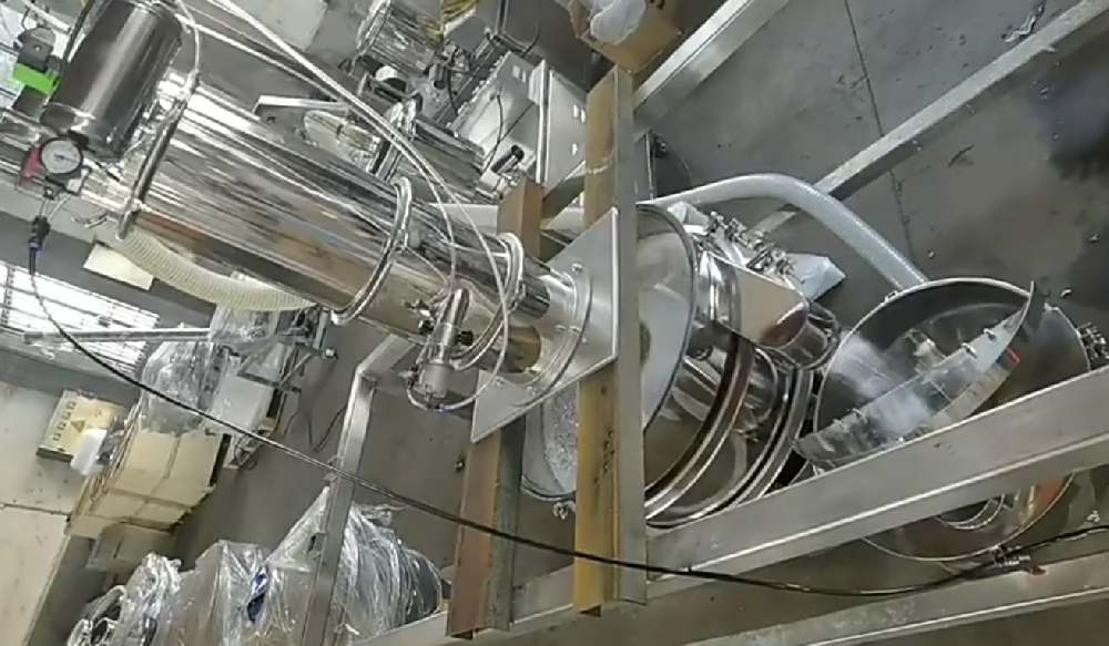 真空上料機接旋振篩、料倉試樹脂粉物料